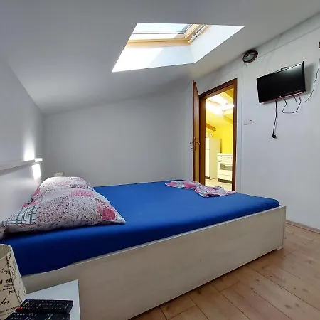 Apartament Tina *